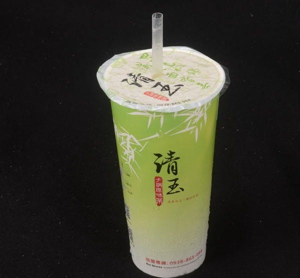是 清玉的黃金比例翡翠檸檬飲料開杯文，論這杯的價值以及品味後的感想這篇文章的首圖