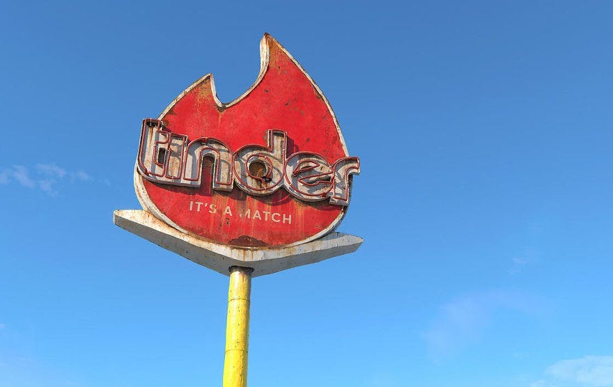 這是Tinder(國外交友軟體)