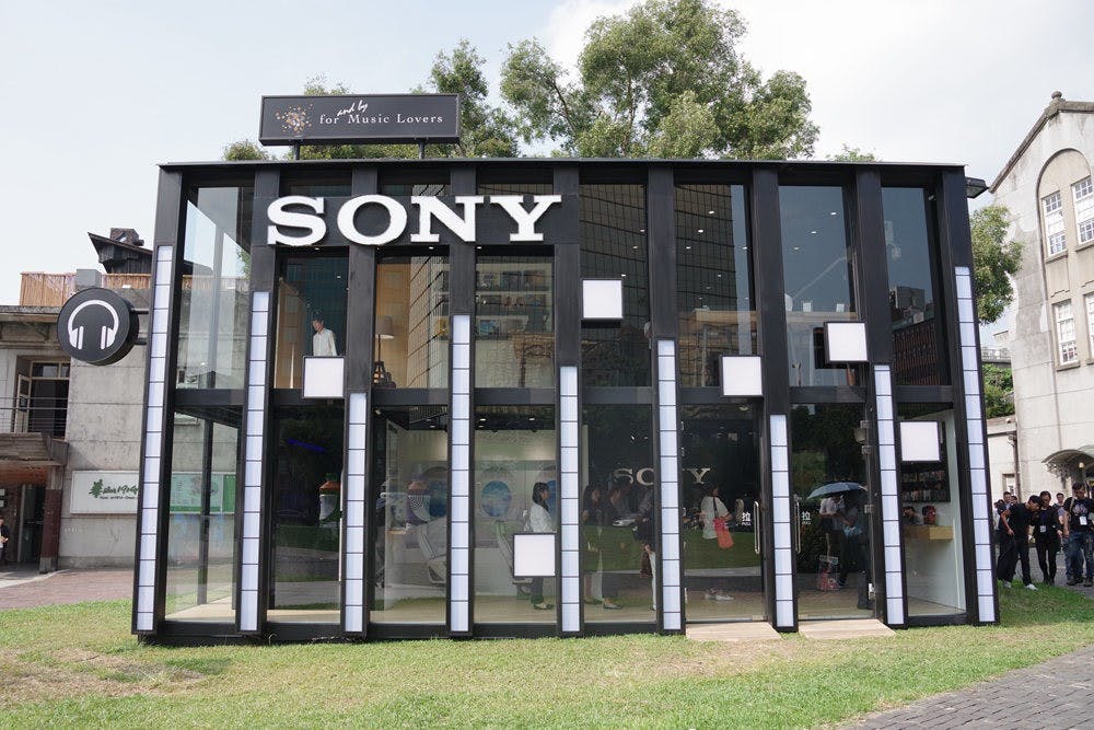 是感受為愛樂者而生、由愛樂者催生的音響盛宴， Sony Store 華山廳期間限定登場這篇文章的首圖
