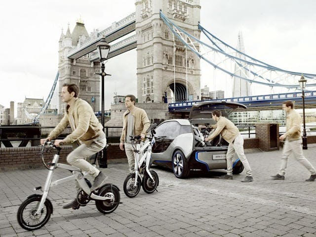 是BMW i Pedelec折疊式電動腳踏車！這篇文章的首圖