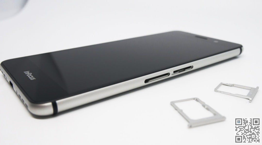 InFocus M808 11