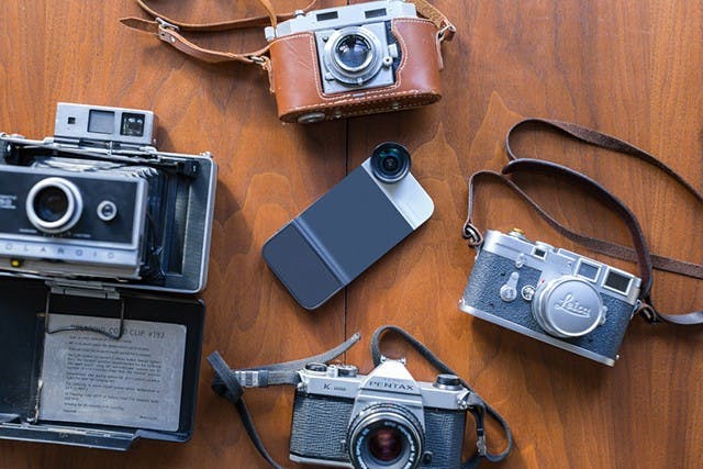 是號稱 “世界上最好的手機鏡頭”『World's Best iPhone Case for Mobile Photography』這篇文章的首圖