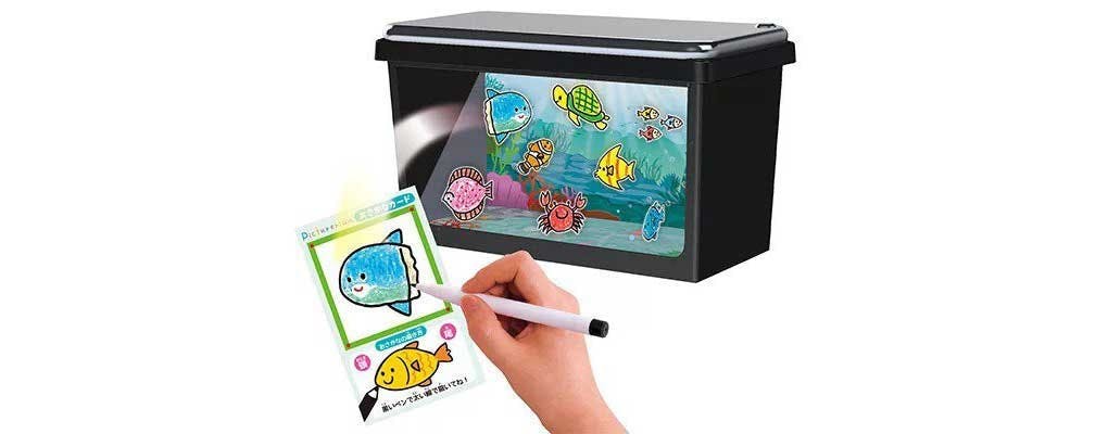 是Picturerium 水族箱，養咩魚用畫筆決定這篇文章的首圖