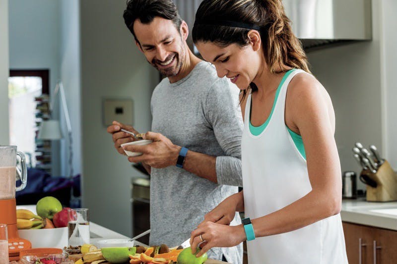 fitbit-charge-2-breakfast-0108-cmyk-1_resize