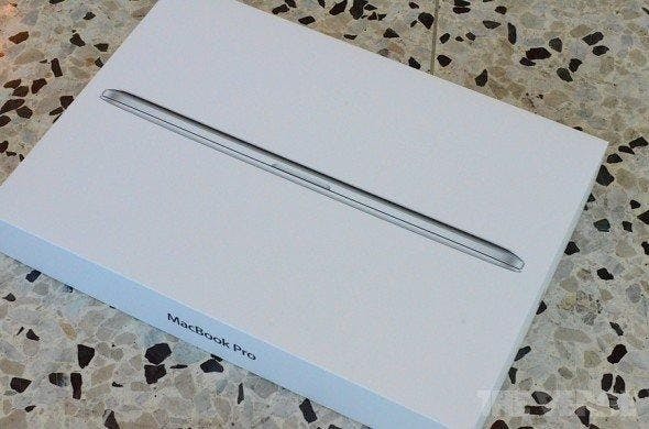 是超薄新 Macbook Pro 開箱，與 Macbook Air 比一比 (相 + 影片)這篇文章的首圖