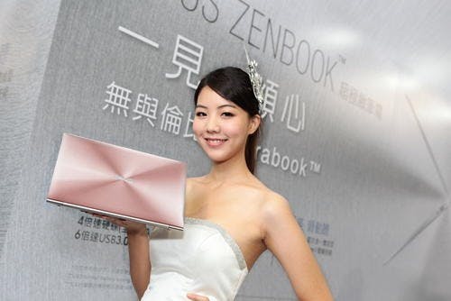 是華碩推出玫瑰金新色版的ZENBOOK,粉紅色系的不出了嗎?這篇文章的首圖
