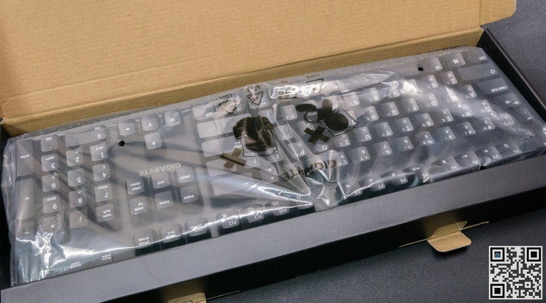 GIGABYTE force k83 04