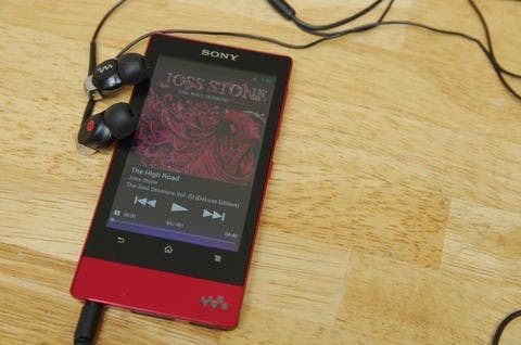 是為音樂而生的第二款 Sony Android 播放機， Sony F800 動手玩這篇文章的首圖