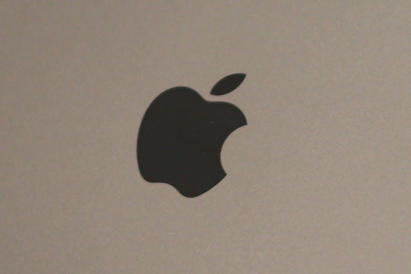 macbook-no-glow-2-100578153-orig_resize