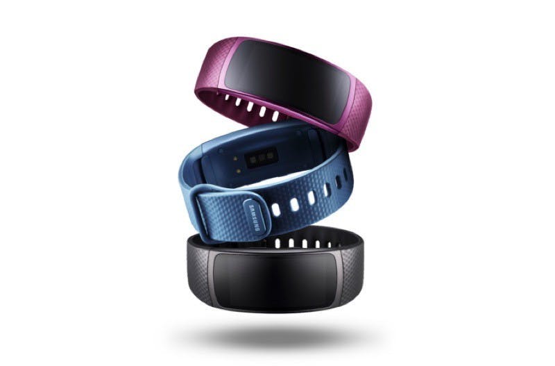 fit2_black_blue_pink_2p_kv_resize