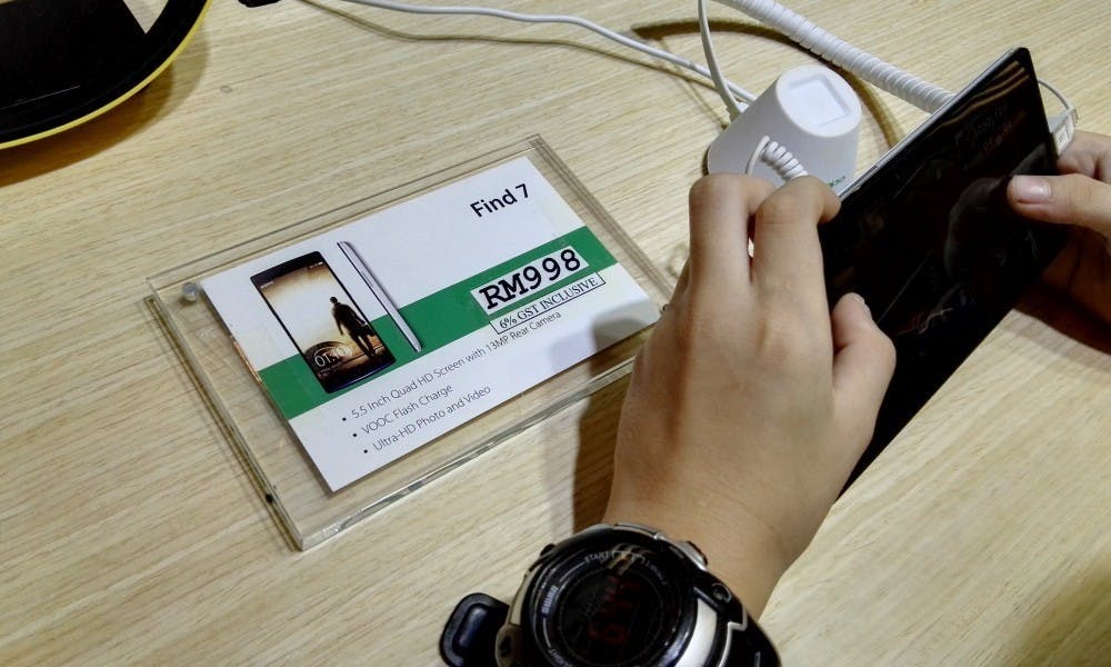 是OPPO瘋了!Find 7與R5隻賣RM998!這篇文章的首圖