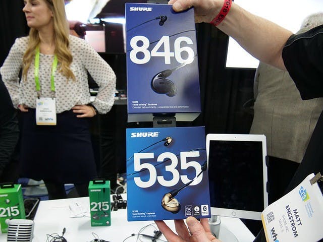 是CES 2018 ： Shure 推出 USB Type-C 數位線材，並將推出 SE425 、 SE535 與 SE846 的藍牙線同捆版這篇文章的首圖