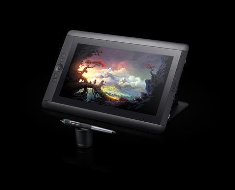 是Wacom 推出 13 吋專業級繪圖顯示器，可直接使用觸控筆繪圖這篇文章的首圖