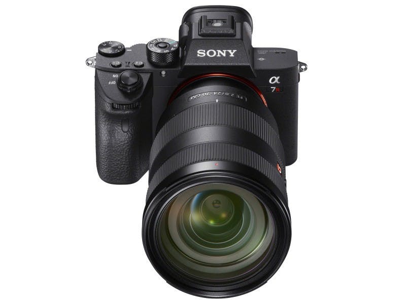 是承襲 A9 操作設計、對焦系統且連拍提升到 10fps ， Sony A7R III 發表這篇文章的首圖