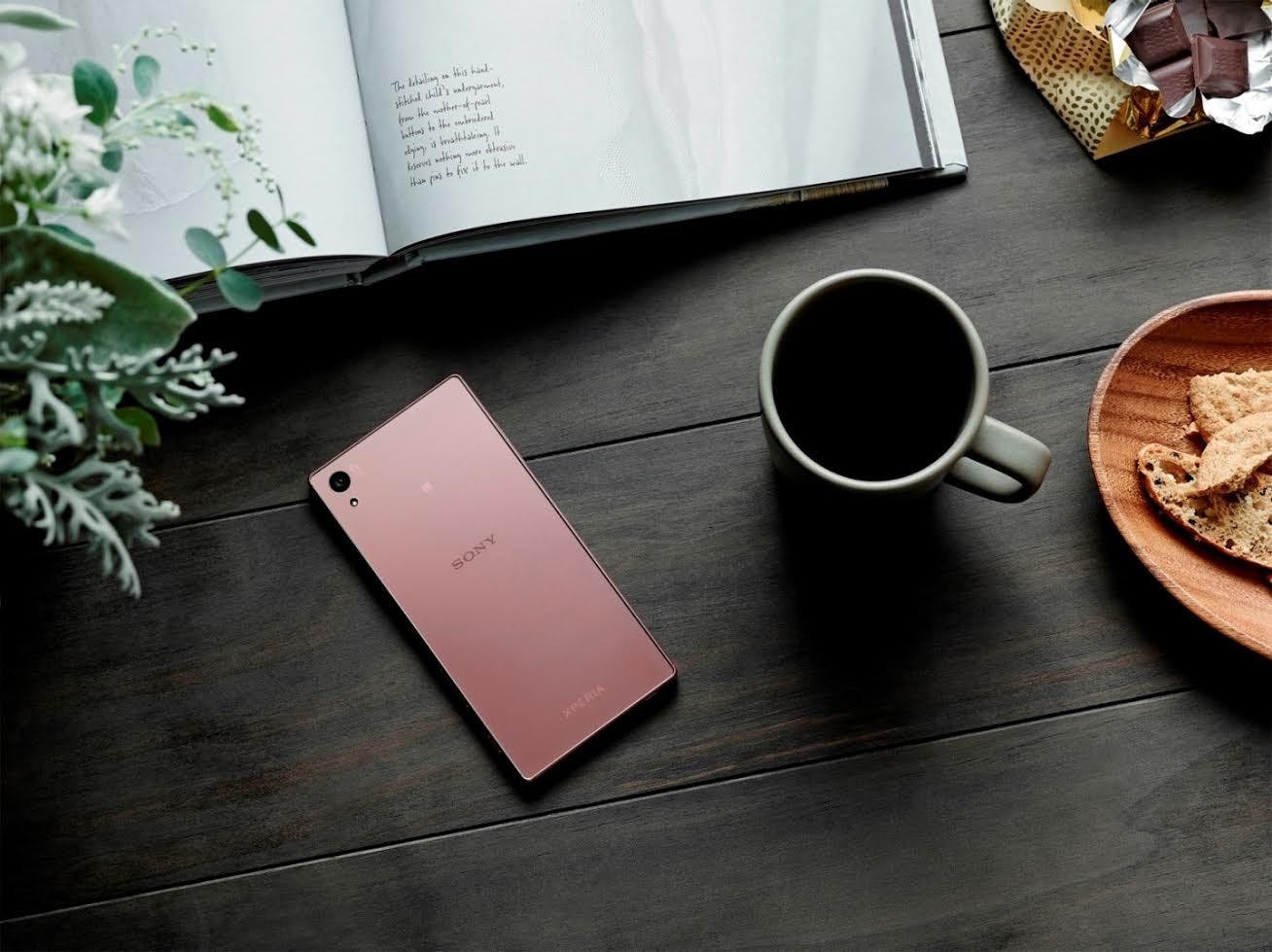 是獻給玫瑰色的妳， Sony 發表玫瑰石英粉 Xperia Z5這篇文章的首圖