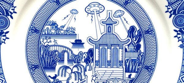 是這套青花瓷盤...怎麼有點不太一樣...這篇文章的首圖