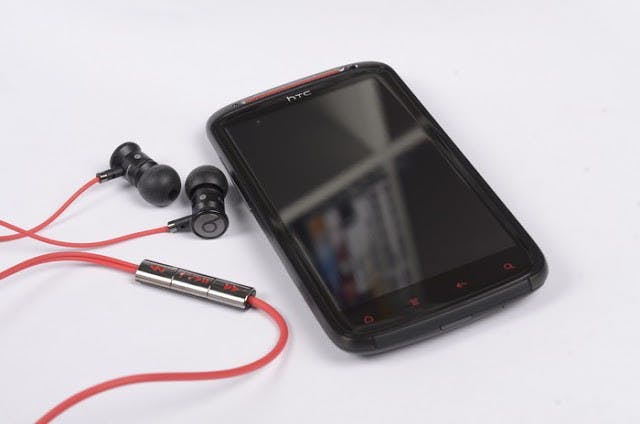 是100年資訊月：HTC Sensation XE with Beats Audio 智慧型手機這篇文章的首圖