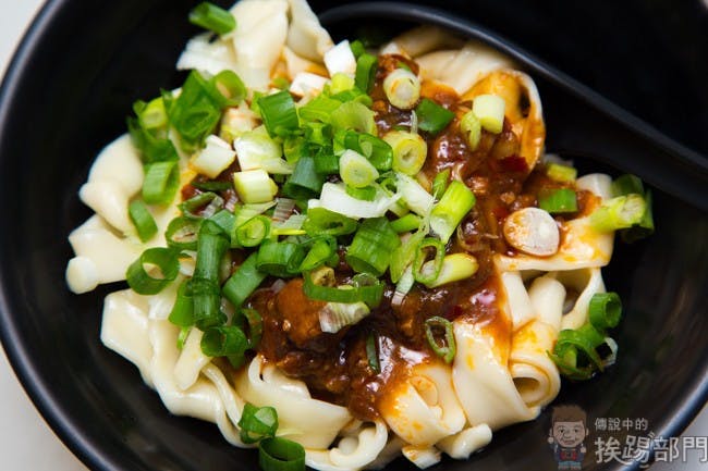 土城 東方不敗牛肉麵