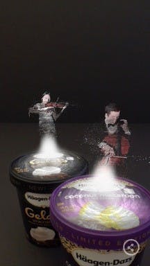 是 吃冰淇淋再來點音樂似乎是很棒的享受？哈根達斯推AR擴增實境，讓你邊吃邊聽聽宛如真人般的小提琴演奏這篇文章的首圖