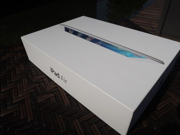 是[開箱] 震驚全球、頂尖工藝 Apple iPad Air這篇文章的首圖