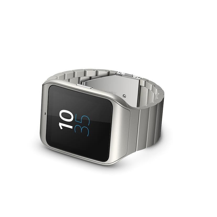 是換個金屬錶帶風格都不一樣了， Sony SmartWatch 3 星鈦銀在台推出這篇文章的首圖