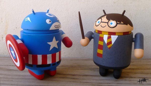是永遠玩不膩的Android客製化公仔大混鬥這篇文章的首圖