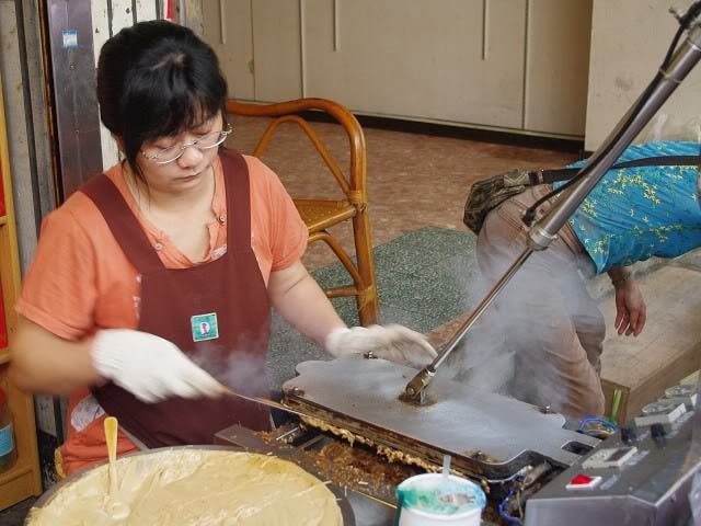 是台南青年路/阿陽專業蔥抓餅這篇文章的首圖