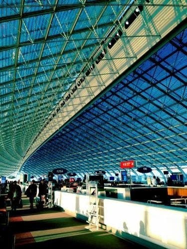 air-france-early-fly-travel-paris-airport