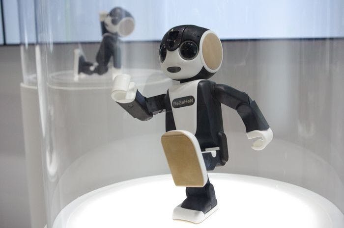 是希望更多開發者投入 RoBoHon 的應用開發，夏普在日本設立 RoBoHon 實驗室這篇文章的首圖
