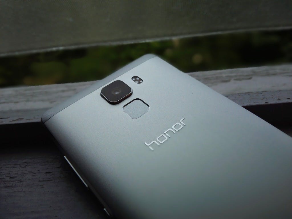 是Honor 7真機圖賞這篇文章的首圖
