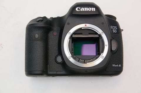 是Canon 高畫素相機 EOS 5D S 、 EOS 5D S R 規格曝光這篇文章的首圖