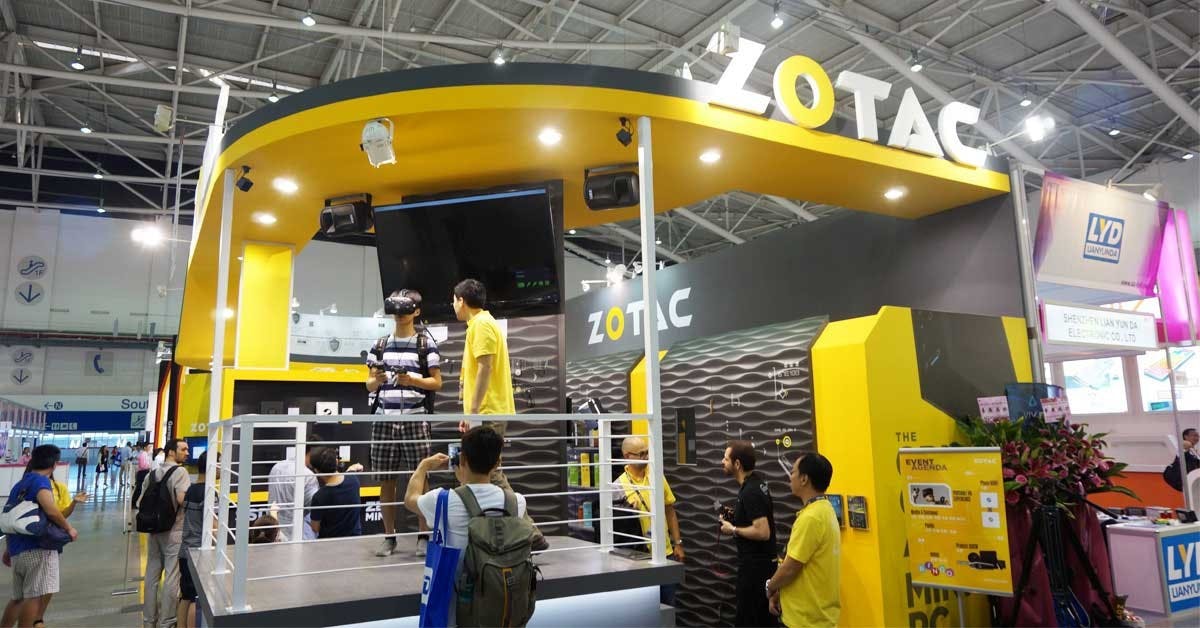 是Computex 2016：Zotac在現場展示自家Mini PC放入後背包執行VR之效果這篇文章的首圖