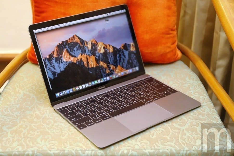 是簡單玩／換上新處理器、第二代蝶式鍵盤的2017年款12吋MacBook這篇文章的首圖