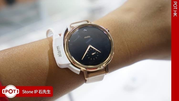 是Moto 360 二代目體驗心得,痴痴的迷戀外沒什麼競爭力這篇文章的首圖