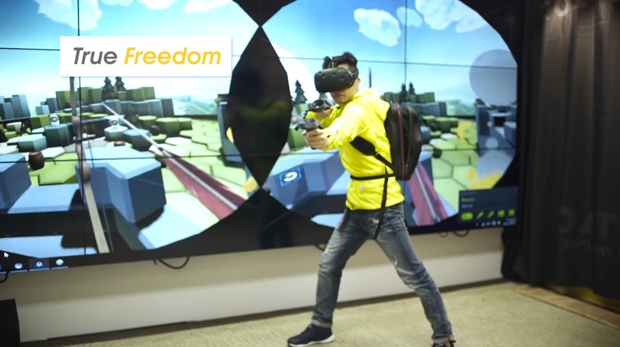 是或許 VR 體驗的下一步改為背背包？這篇文章的首圖