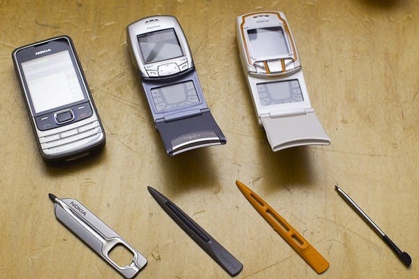 是Nokia 6208 Classic筆劍機動手玩這篇文章的首圖