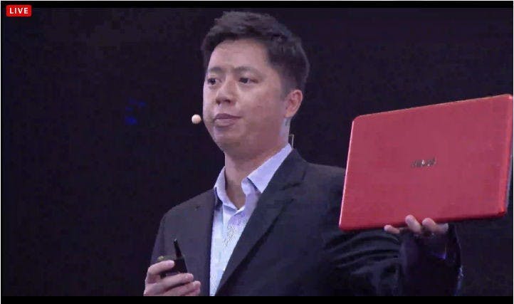 是IFA 2014 ： Asus 一口氣發表包括 EeeBook S205 、 ZenBook UX305 與 MeMO Pad 7 等 Intel Inside 新品這篇文章的首圖