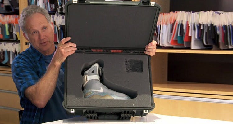 是回到未來演的都是真的！ Nike 打算在 2015 年推出自動綁鞋帶鞋！這篇文章的首圖