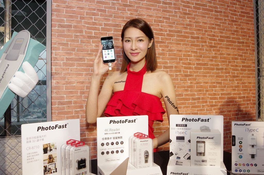 是為 iOS 攝影玩家而生， PhotoFast 推出 4K iReader microSD 讀卡機與 CR-8710 SD 卡讀卡機這篇文章的首圖