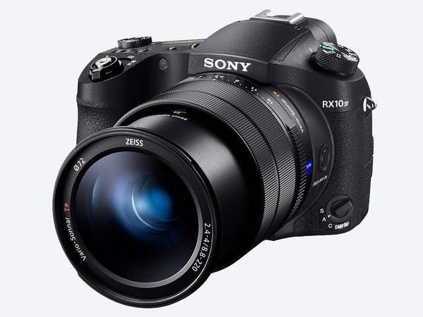 24張連拍、0.03秒對焦大升級!Sony RX10 IV巨砲類單現身。(圖/翻攝自官網)
