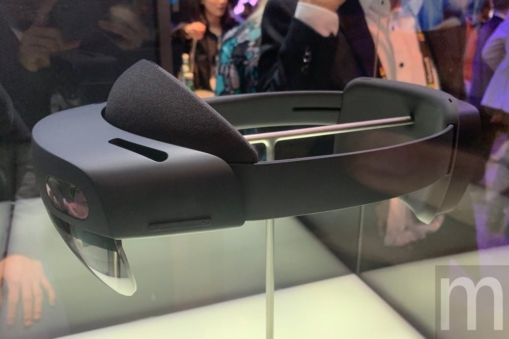 是動手玩／新一代HoloLens 2 更輕盈、全息影像顯示更加逼真這篇文章的首圖