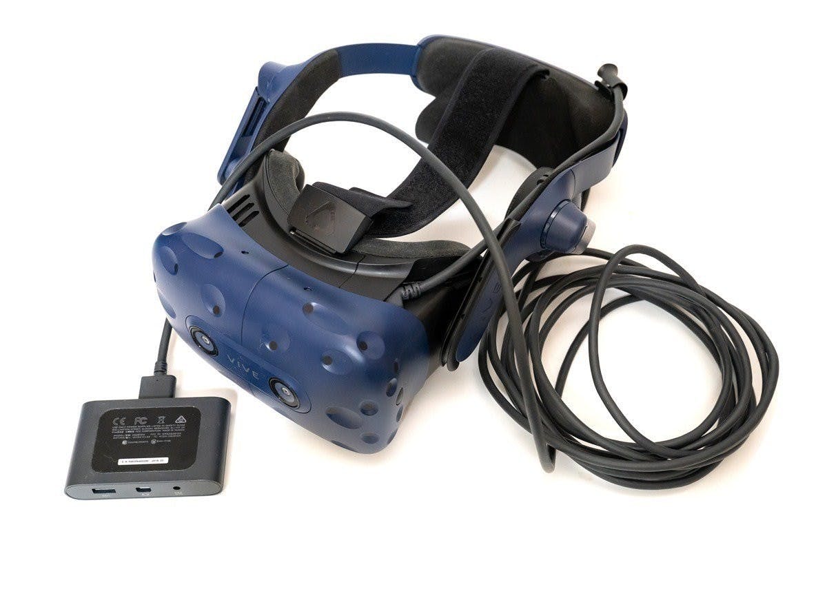 終於完全體!Vive / Vive Pro 無線套件 入手開箱/安裝/心得分享 (含 Thunderbolt 3 外接盒使用實測) @3C 達人廖阿輝