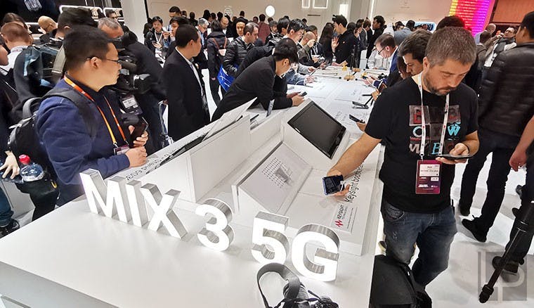 絕美戰鬥天使:小米9透明尊享版動眼看!小米MWC 2019展出規模全面升級