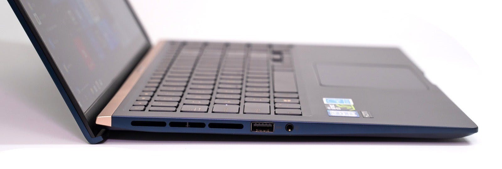 美.力 無邊 ASUS ZenBook 15 (UX533FD) 不僅世界最小,還有獨立顯卡的輕薄怪獸筆記型電腦! @3C 達人廖阿輝