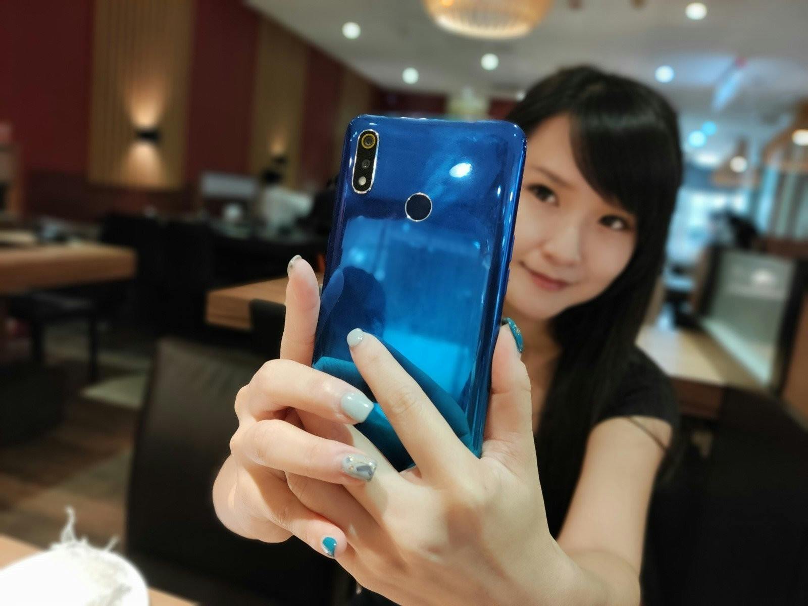 五千有找!realme 3 挑戰高性價比入門手機!開箱/性能電力測試/實拍 @3C 達人廖阿輝