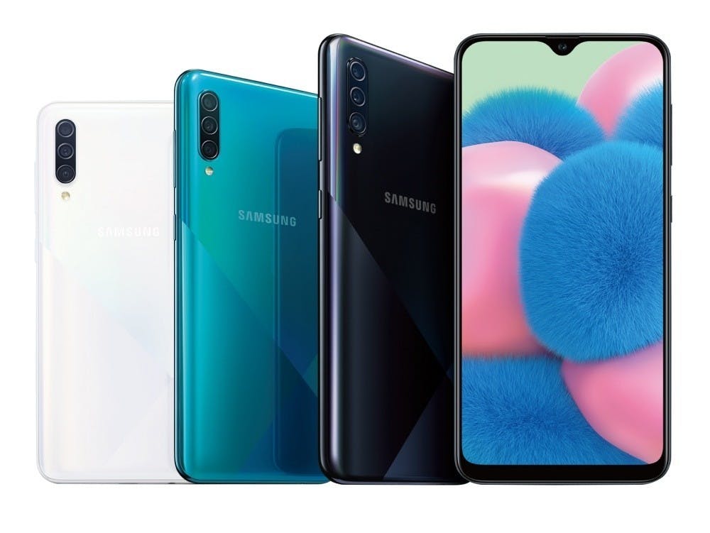 Samsung Galaxy A30s ブルー本体 Samsung Galaxy A30s Smartphone Review: A breath of fresh air with
