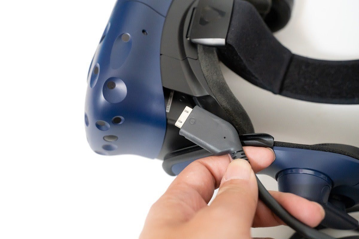 終於完全體!Vive / Vive Pro 無線套件 入手開箱/安裝/心得分享 (含 Thunderbolt 3 外接盒使用實測) @3C 達人廖阿輝