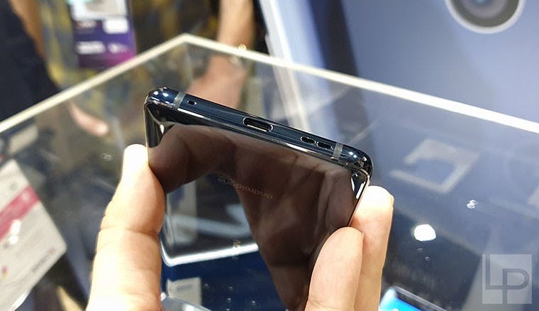 重返榮耀之作?搭載蔡司五鏡頭的Nokia 9 PureView簡單動手玩