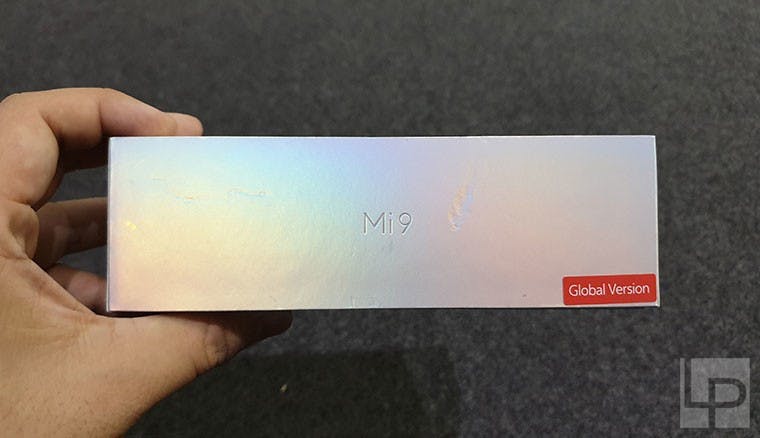 小米9國際版開箱:三色外型、性能跑分、相機實拍