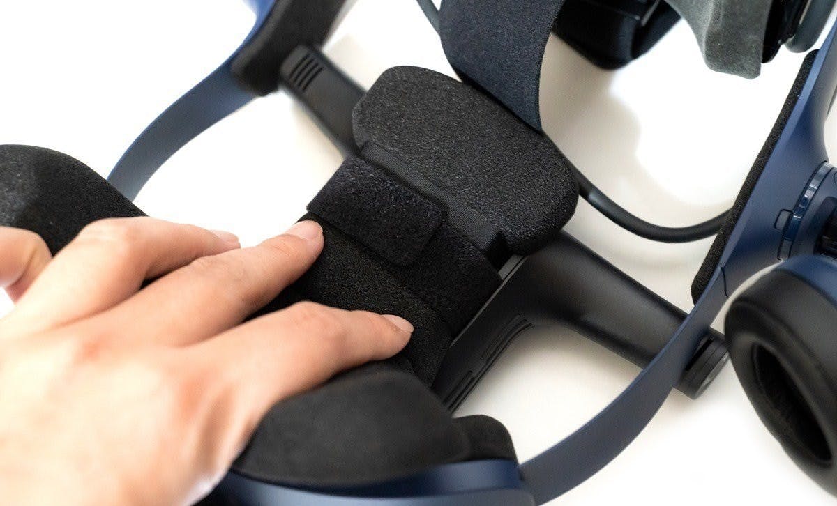 終於完全體!Vive / Vive Pro 無線套件 入手開箱/安裝/心得分享 (含 Thunderbolt 3 外接盒使用實測) @3C 達人廖阿輝
